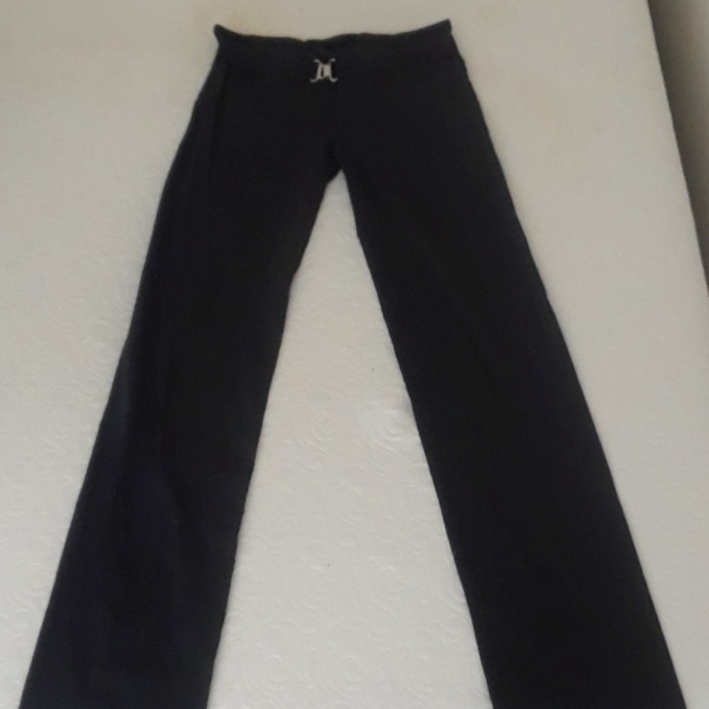 Lululemon yoga pants